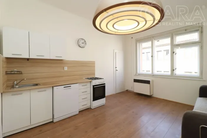 Pronájem bytu 2+1, Praha - Břevnov, Veleslavínská, 69 m2