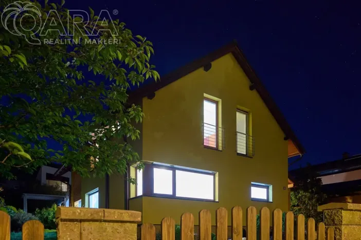 Prodej rodinného domu, Beroun - Beroun-Město, Vinařská, 215 m2