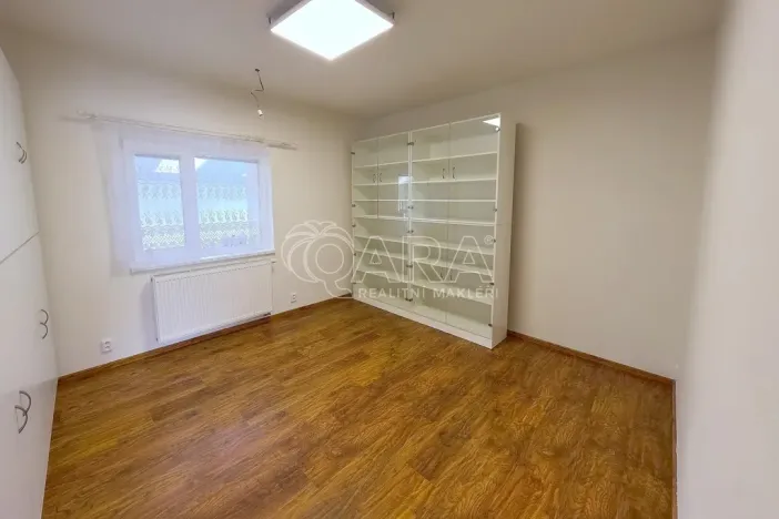 Prodej rodinného domu, Beroun - Beroun-Město, Vinařská, 215 m2