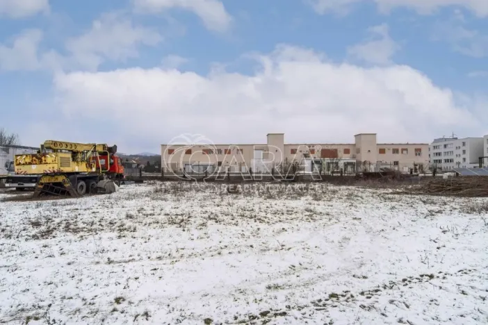 Prodej komerčního pozemku, Mlékojedy, 3769 m2