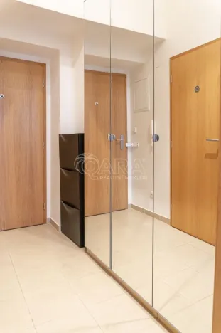 Pronájem bytu 1+1, Praha - Žižkov, Táboritská, 31 m2