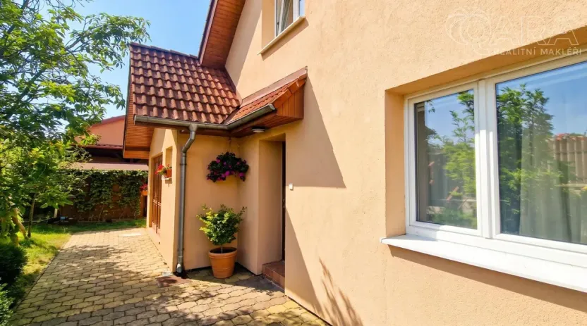 Prodej rodinného domu, Okrouhlo, 140 m2