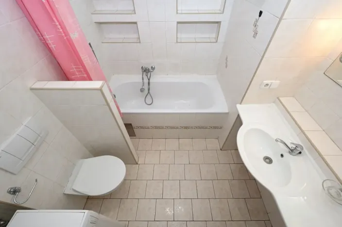 Pronájem bytu 1+kk, Praha - Holešovice, Janovského, 50 m2