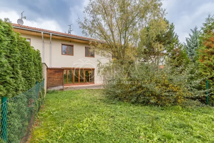 Prodej rodinného domu, Zbuzany, Lomená, 162 m2