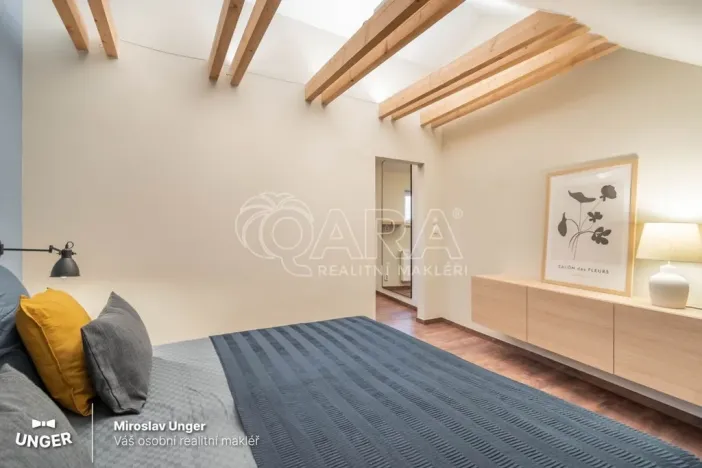 Prodej rodinného domu, Loděnice, 192 m2