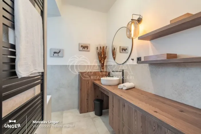 Prodej rodinného domu, Loděnice, 192 m2