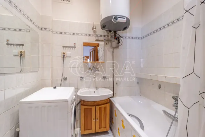 Pronájem bytu 2+kk, Praha - Nusle, Táborská, 57 m2