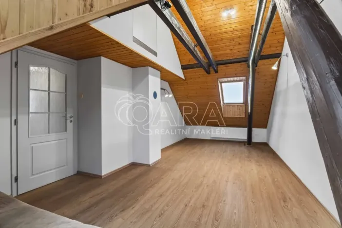 Pronájem rodinného domu, Říčany - Jažlovice, Hlavní, 104 m2