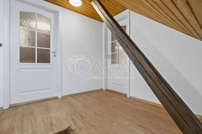 Pronájem rodinného domu, Říčany - Jažlovice, Hlavní, 104 m2