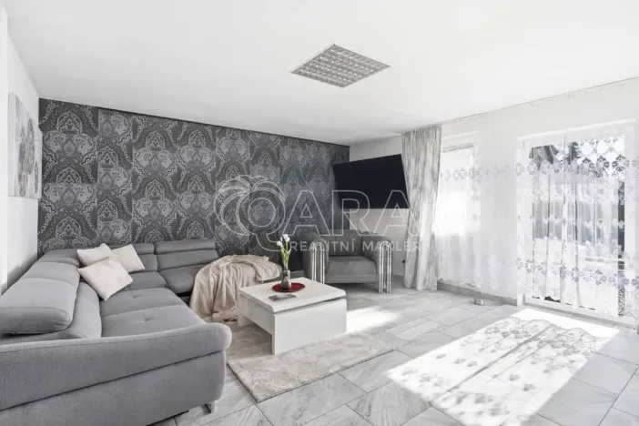 Prodej rodinného domu, Průhonice, U Cihelny, 200 m2