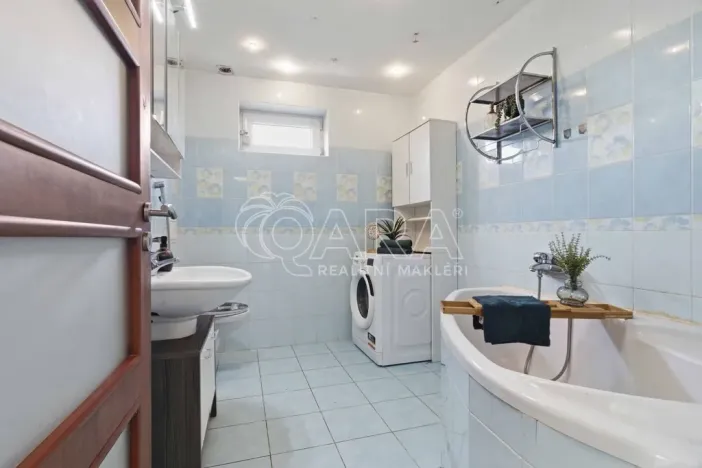 Prodej rodinného domu, Průhonice, U Cihelny, 200 m2