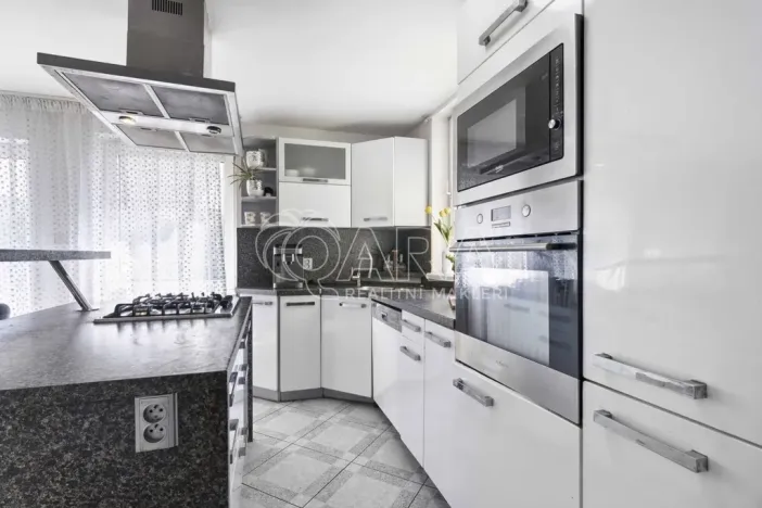 Prodej rodinného domu, Průhonice, U Cihelny, 200 m2