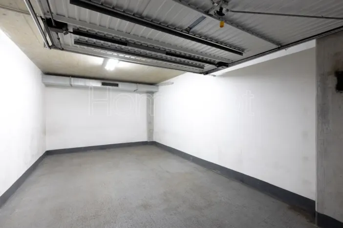 Prodej garáže, Praha - Smíchov, Tomkova, 19 m2