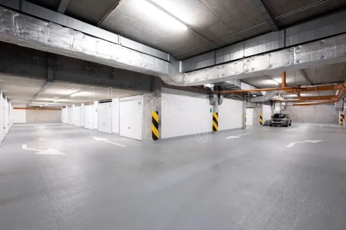 Prodej garáže, Praha - Smíchov, Tomkova, 19 m2