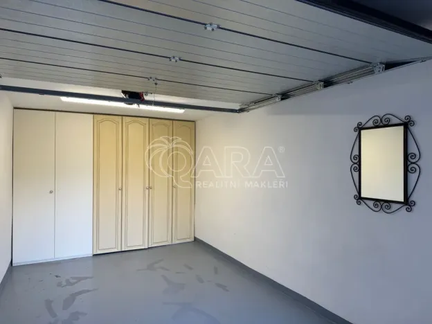 Prodej garáže, Praha - Vinohrady, Perucká, 15 m2