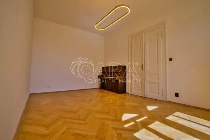 Pronájem bytu 2+kk, Praha - Vršovice, Slovinská, 44 m2