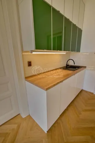 Pronájem bytu 2+kk, Praha - Vršovice, Slovinská, 44 m2