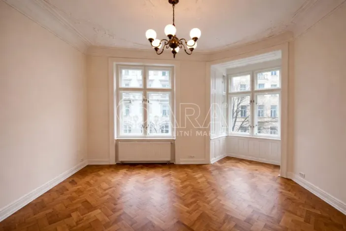 Pronájem bytu 4+1, Praha - Josefov, Pařížská, 151 m2