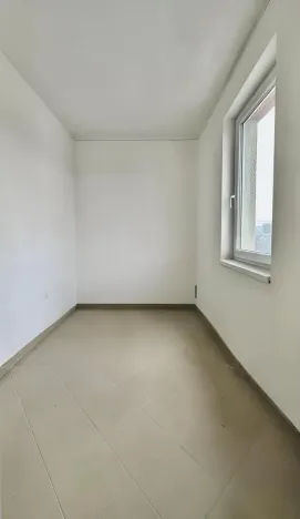 Pronájem bytu 1+1, Praha - Hloubětín, Nademlejnská, 41 m2