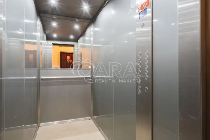 Prodej bytu 2+kk, Beroun - Beroun-Město, Košťálkova, 41 m2