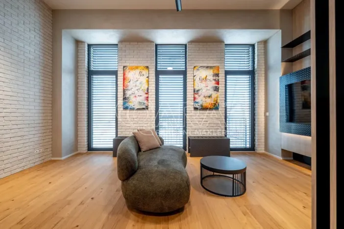 Pronájem bytu 1+kk, Praha - Holešovice, Tusarova, 53 m2