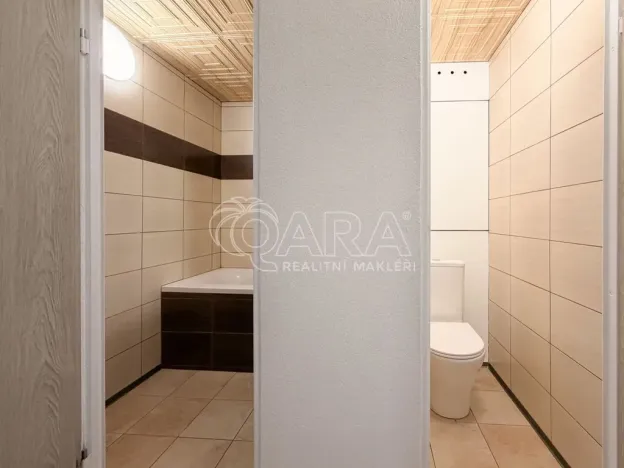 Pronájem bytu 4+1, Jindřichův Hradec - Jindřichův Hradec V, Kosmonautů, 85 m2