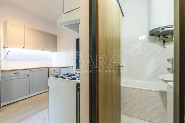 Pronájem bytu 2+kk, Praha - Braník, Pod vinohradem, 38 m2