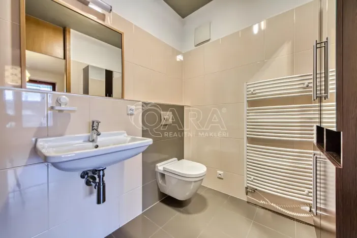 Pronájem bytu 2+kk, Dolní Břežany, Náměstí Na Sádkách, 58 m2