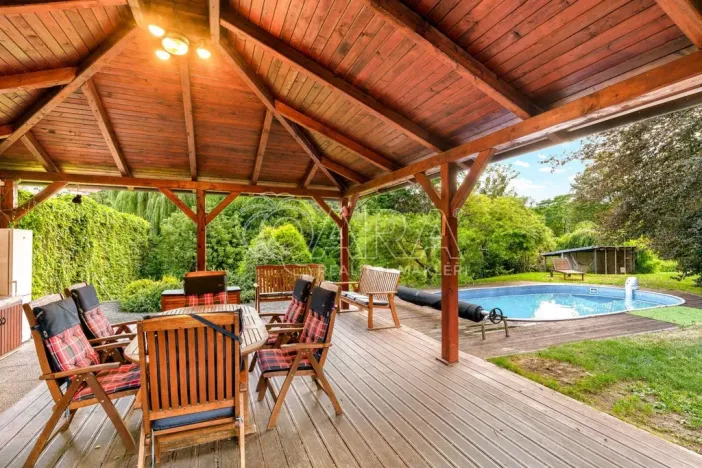 Prodej vily, Nižbor, Nad Sklárnou, 747 m2