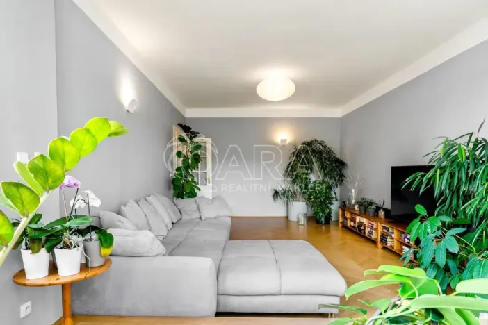 Prodej komerční nemovitosti, Nižbor, Nad Sklárnou, 747 m2