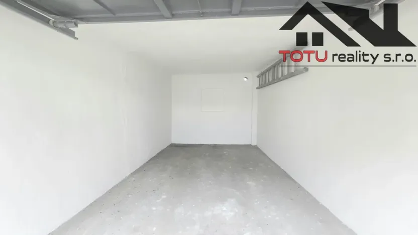 Prodej garáže, Jaroměř, 21 m2