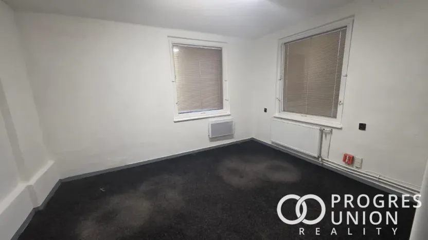 Pronájem obchodního prostoru, Rožnov pod Radhoštěm, 100 m2