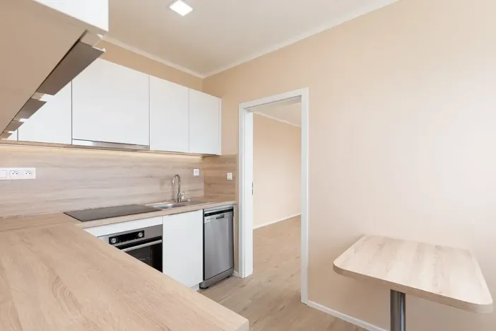 Prodej bytu 2+1, Opava, Černá, 43 m2