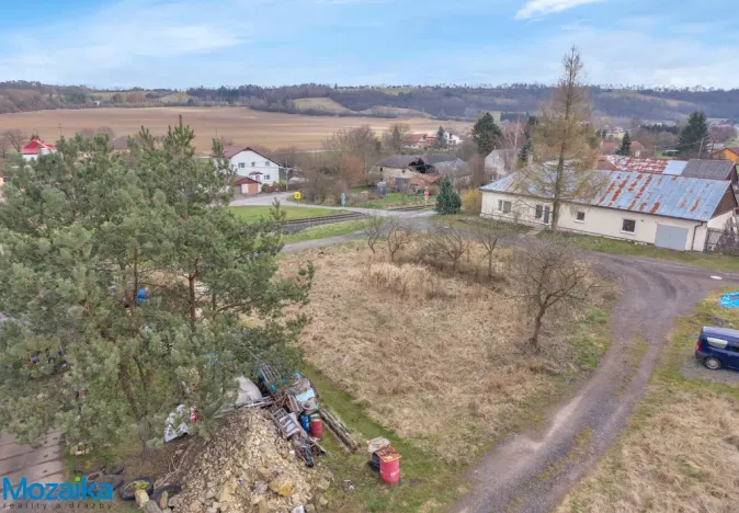 Prodej pozemku pro bydlení, Linhartice, 748 m2