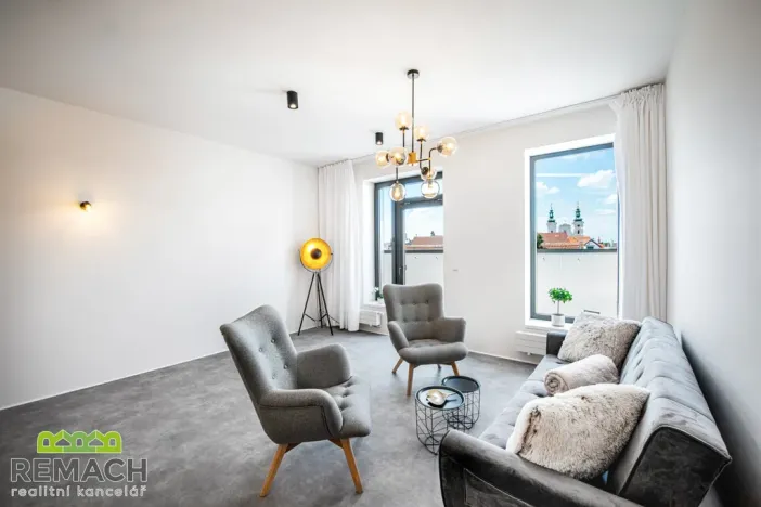 Pronájem bytu 2+kk, Uherské Hradiště, Obchodní, 77 m2