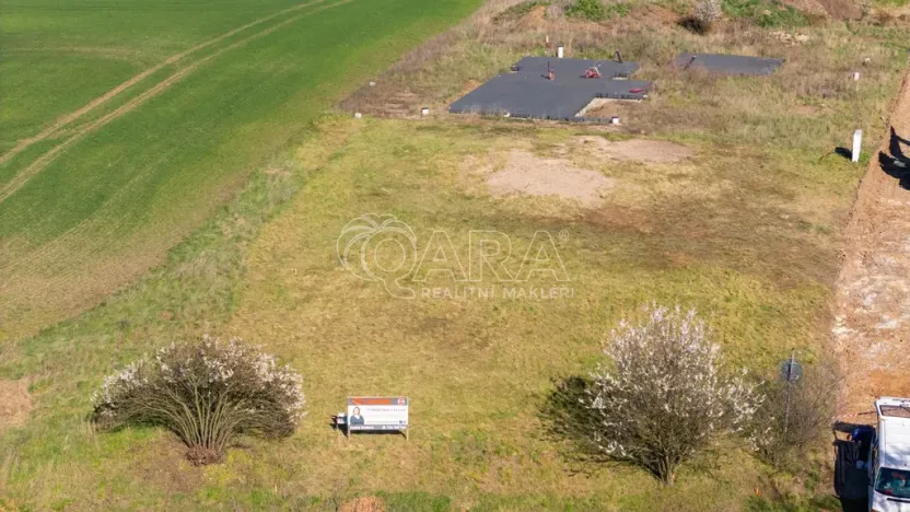 Prodej pozemku pro bydlení, Předboj, Zvonková, 745 m2