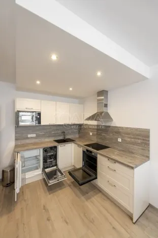 Pronájem bytu 2+kk, Praha - Dolní Měcholupy, Honzíkova, 60 m2