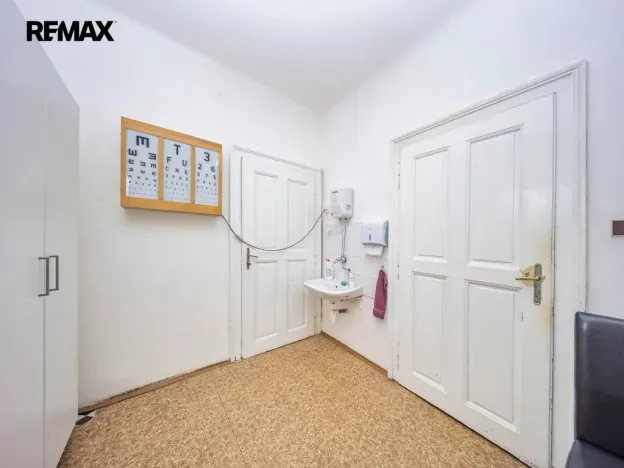 Prodej obchodního prostoru, Olomouc - Bělidla, Roháče z Dubé, 92 m2