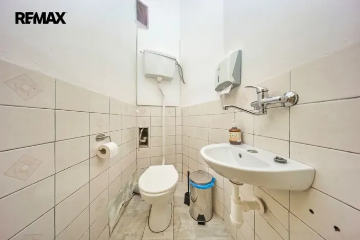 Prodej obchodního prostoru, Olomouc - Bělidla, Roháče z Dubé, 92 m2