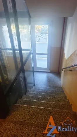 Pronájem bytu 1+1, Chomutov, Školní pěšina, 35 m2