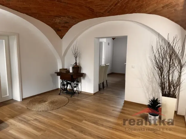 Pronájem bytu 3+1, Opava, Jaselská, 84 m2