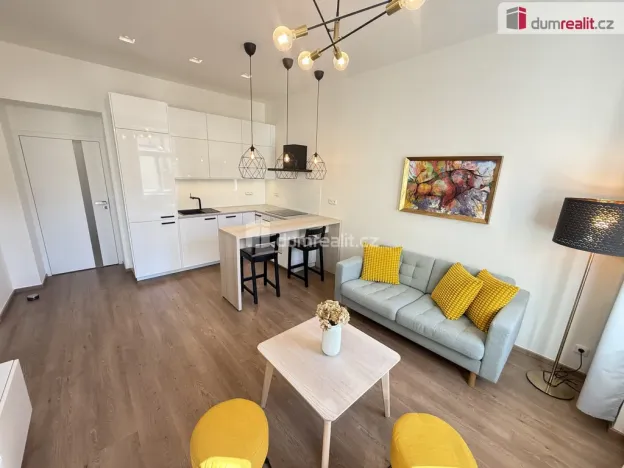 Pronájem bytu 2+kk, Praha - Košíře, Brožíkova, 47 m2