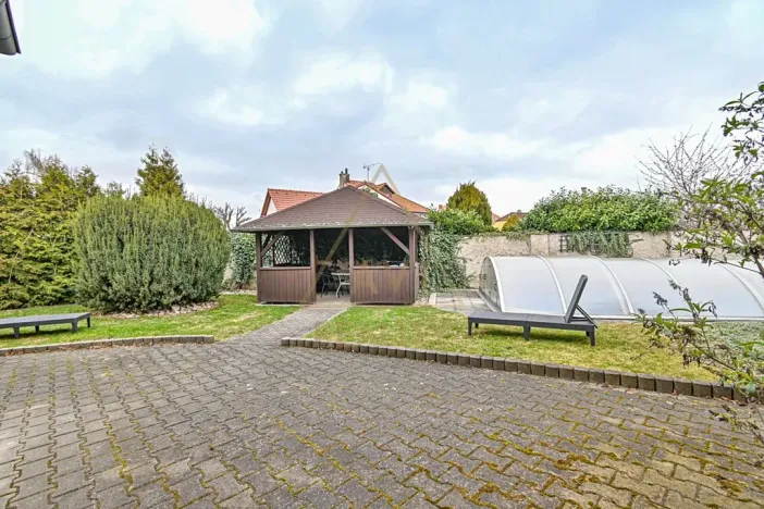 Prodej rodinného domu, Hřebeč, nám. Draha, 150 m2