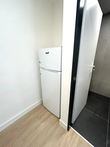 Pronájem bytu 1+kk, Praha - Vysočany, U vinných sklepů, 18 m2