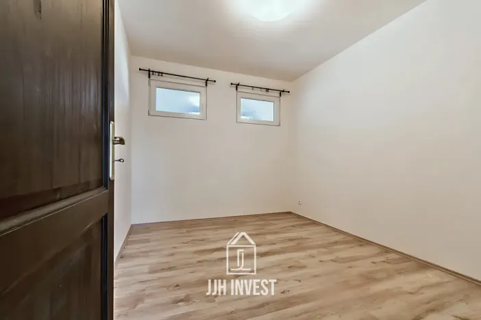 Pronájem bytu 2+kk, Praha - Vinoř, Moravanská, 57 m2