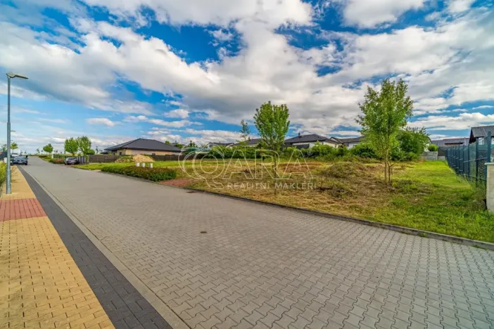 Prodej pozemku pro bydlení, Mělník, Včelařská, 863 m2