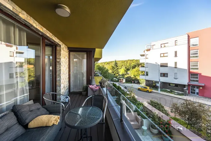 Prodej bytu 3+kk, Praha - Radlice, U Dívčích hradů, 89 m2