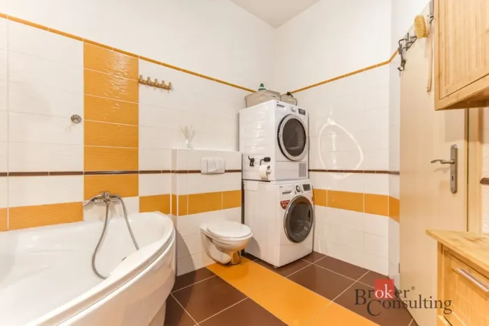 Prodej bytu 3+kk, Černošice, Zdeňka Lhoty, 74 m2