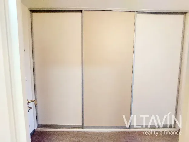 Pronájem bytu 2+kk, Praha - Kobylisy, Mirovická, 40 m2