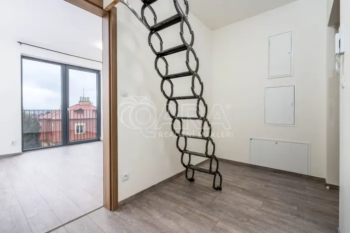 Prodej bytu 2+kk, Praha - Hlubočepy, Ke Smíchovu, 47 m2